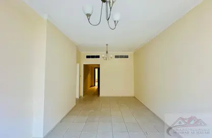 Apartment - 1 Bedroom - 2 Bathrooms for rent in Muwaileh 29 Building - Muwaileh - Sharjah