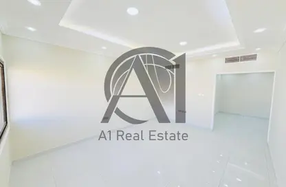 مكتب - استوديو - 3 حمامات للايجار في المقاطعة المركزية - العين مكتب - استوديو - 3 حمامات للايجار في المقاطعة المركزية - العين