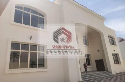 Villa - Studio - 7+ Bathrooms for rent in Al Khabisi - Al Ain