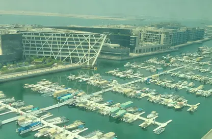 Apartment - 2 Bedrooms - 3 Bathrooms for rent in Al Bateen Plaza - Al Bateen - Abu Dhabi
