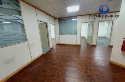 Office Space - Studio - 1 Bathroom for rent in Mankhool - Bur Dubai - Dubai