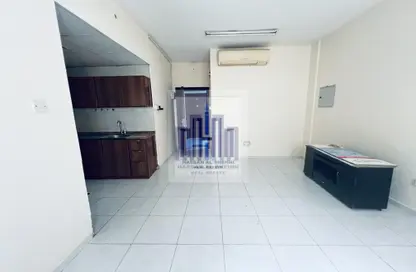 Apartment - Studio - 1 Bathroom for rent in Fire Station Road - Muwaileh - Sharjah