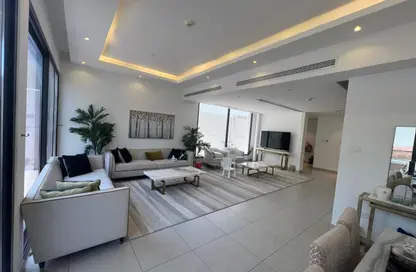 Villa - 5 Bedrooms - 6 Bathrooms for sale in Faya at Bloom Gardens - Bloom Gardens - Al Salam Street - Abu Dhabi