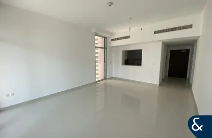 Apartment - 2 Bedrooms - 3 Bathrooms for rent in Boulevard Crescent Tower 1 - BLVD Crescent - Downtown Dubai - Dubai
