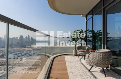 Apartment - 3 Bedrooms - 4 Bathrooms for sale in Marina Vista - EMAAR Beachfront - Dubai Harbour - Dubai