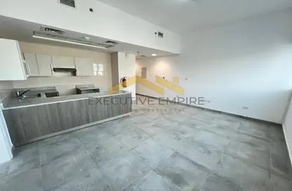 شقة - غرفة نوم - 2 حمامات للايجار في بناء زيك زاك - منطقة النادي السياحي - أبوظبي