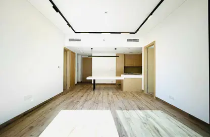 Apartment - 2 Bedrooms - 3 Bathrooms for rent in Oakley Square Residences - Jumeirah Village Circle - Dubai