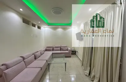 شقة - 1 حمام للبيع في مساكن كورنيش عجمان - طريق كورنيش عجمان - عجمان