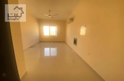 صورة لـ غرفة فارغة شقة - غرفة نوم - 2 حمامات للايجار في 1 المويهات - المويهات - عجمان ، صورة رقم 1