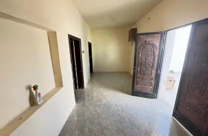 فيلا - 5 غرف نوم - 3 حمامات للايجار في الصبخة - ضاحية الرقة - الشارقة