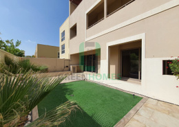 Well Maintained and Fabulous Ambiance Townhouse!