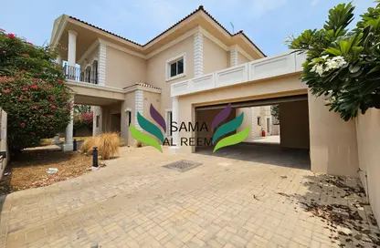 Villa - 5 Bedrooms - 6 Bathrooms for rent in Jumeirah 3 Villas - Jumeirah 3 - Jumeirah - Dubai