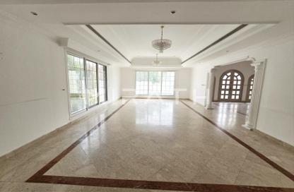 Villa - 5 Bedrooms - 5 Bathrooms for rent in Umm Suqeim 1 Villas - Umm Suqeim 1 - Umm Suqeim - Dubai