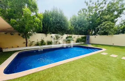 Villa - 4 Bedrooms - 5 Bathrooms for rent in Meadows 1 - Meadows - Dubai