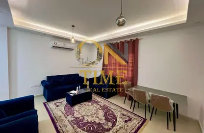 شقة - غرفة نوم - 2 حمامات للايجار في مساكن كورنيش عجمان - طريق كورنيش عجمان - عجمان