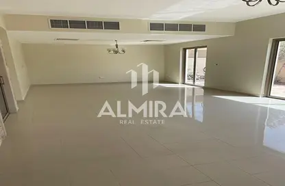 Empty Room image for: Villa - 5 Bedrooms - 6 Bathrooms for rent in Lehweih Community - Al Raha Gardens - Abu Dhabi, Image 1