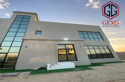 Villa - 6 Bedrooms - 7 Bathrooms for rent in Al Aweer 1 - Al Aweer - Dubai