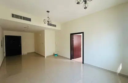 شقة - غرفة نوم - 2 حمامات للايجار في مبنى المالك - الورقاء 1 - الورقاء - دبي