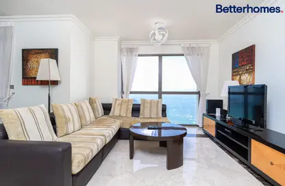 Living Room image for: Apartment - 2 Bedrooms - 3 Bathrooms for rent in Murjan 4 - Murjan - Jumeirah Beach Residence - Dubai, Image 1