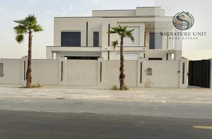 Villa - 5 Bedrooms - 7 Bathrooms for rent in Nad Al Sheba 3 - Nad Al Sheba - Dubai