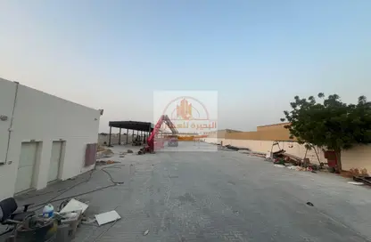 أرض - استوديو للايجار في الصجعة الصناعية - آلصجعه - الشارقة
