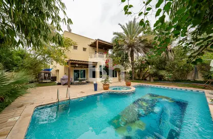 Villa - 3 Bedrooms - 4 Bathrooms for sale in Meadows 9 - Meadows - Dubai
