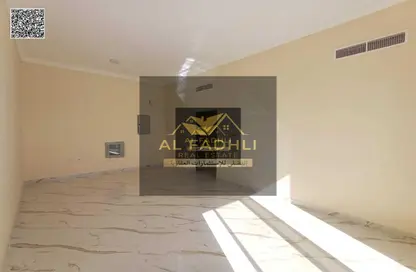 شقة - 2 غرف نوم - 2 حمامات للايجار في 3 المويهات - المويهات - عجمان