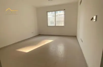 شقة - غرفة نوم - 2 حمامات للايجار في مساكن كورنيش عجمان - طريق كورنيش عجمان - عجمان