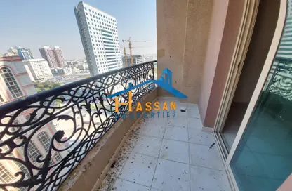 Apartment - 2 Bedrooms - 2 Bathrooms for rent in Hend Tower - Al Taawun Street - Al Taawun - Sharjah