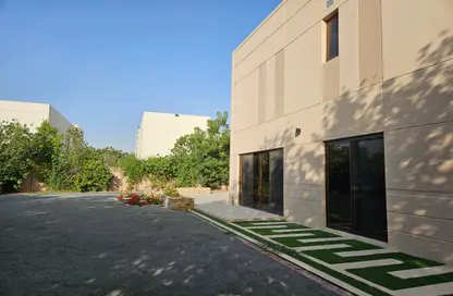 فيلا - 4 غرف نوم - 5 حمامات للبيع في الياسمين - الزاهية - تجارية مويلح - الشارقة