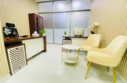 Office Space - Studio - 1 Bathroom for rent in Red Avenue - Al Garhoud - Dubai