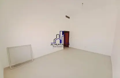 شقة - غرفة نوم - 2 حمامات للايجار في حوشي - البادي - الشارقة