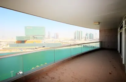 Apartment - 4 Bedrooms - 5 Bathrooms for rent in Bay View - Tourist Club Area - Abu Dhabi