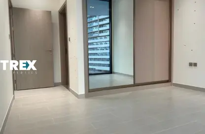 شقة - غرفة نوم - 2 حمامات للايجار في بن غاطي رويال - منطقة 18 - قرية الجميرا سركل - دبي