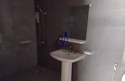 Apartment - Studio - 1 Bathroom for rent in Fire Station Road - Muwaileh - Sharjah
