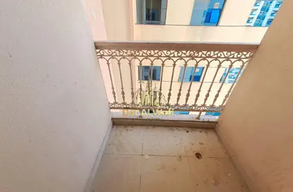 شقة - 2 غرف نوم - 2 حمامات للايجار في الحفيت تاور 8 - النهدة - الشارقة