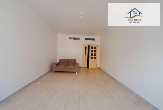 Rent in Electra Street: Lavish!! 02bhk with 15 days free | Property Finder
