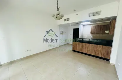 Apartment - Studio - 1 Bathroom for rent in Burj Al Nujoom - Downtown Dubai - Dubai