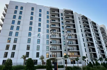 Apartment - Studio - 1 Bathroom for sale in Waters Edge - Yas Island - Abu Dhabi