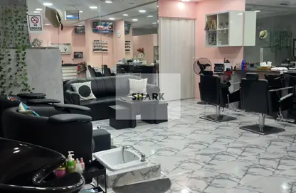 Business Centre - Studio - 1 Bathroom for sale in Al Khan Lagoon Tower - Al Khan Lagoon - Al Khan - Sharjah