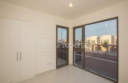 Empty Room image for: Townhouse - 3 Bedrooms - 4 Bathrooms for rent in Parkside 1 - EMAAR South - Dubai South (Dubai World Central) - Dubai, Image 1