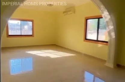 Villa - 5 Bedrooms - 1 Bathroom for rent in Al Fisht - Al Heerah - Sharjah