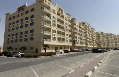 شقة - غرفة نوم - 2 حمامات للبيع في قرية الاميرة - الياسمين - عجمان