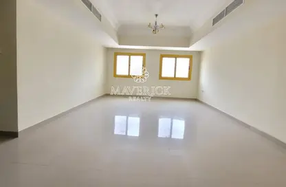 Empty Room image for: Apartment - 2 Bedrooms - 2 Bathrooms for rent in Al Majaz 2 - Al Majaz - Sharjah, Image 1