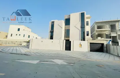 Villa - 6 Bedrooms - 7+ Bathrooms for sale in Al Yasmeen 1 - Al Yasmeen - Ajman