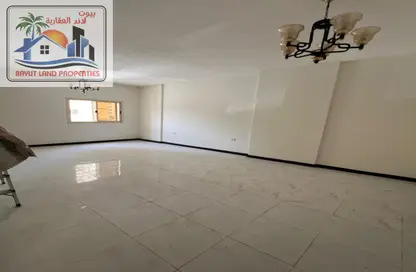 Apartment - 3 Bedrooms - 3 Bathrooms for sale in Abu Shagara building - Abu shagara - Sharjah