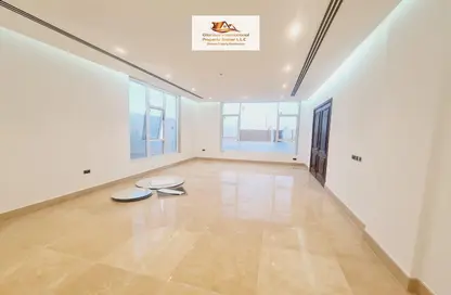 Villa - 5 Bedrooms for rent in Mayzad Village - Mohamed Bin Zayed City - Abu Dhabi