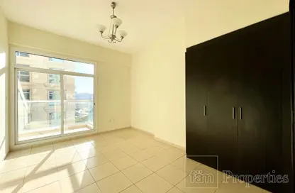 Apartment - 1 Bedroom - 2 Bathrooms for rent in Mazaya 8 - Queue Point - Dubai Land - Dubai