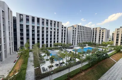 شقة - غرفة نوم - 2 حمامات للايجار في الطراز - حي نسيج - الجادة - الشارقة