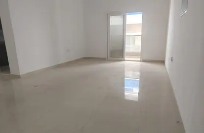 Apartment - 1 Bedroom - 2 Bathrooms for rent in Al Amira Village - Al Yasmeen - Ajman